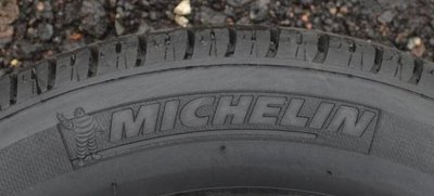 Продам летнюю резину 185 60 r15 Michelin Energy E3A