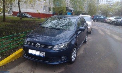 VW Polo Sedan апрель 2011 продаю Москва